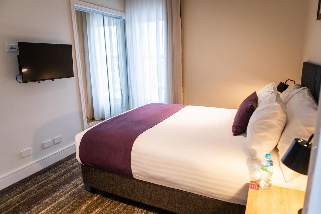 Porter'S Plainland Hotel Zewnętrze zdjęcie