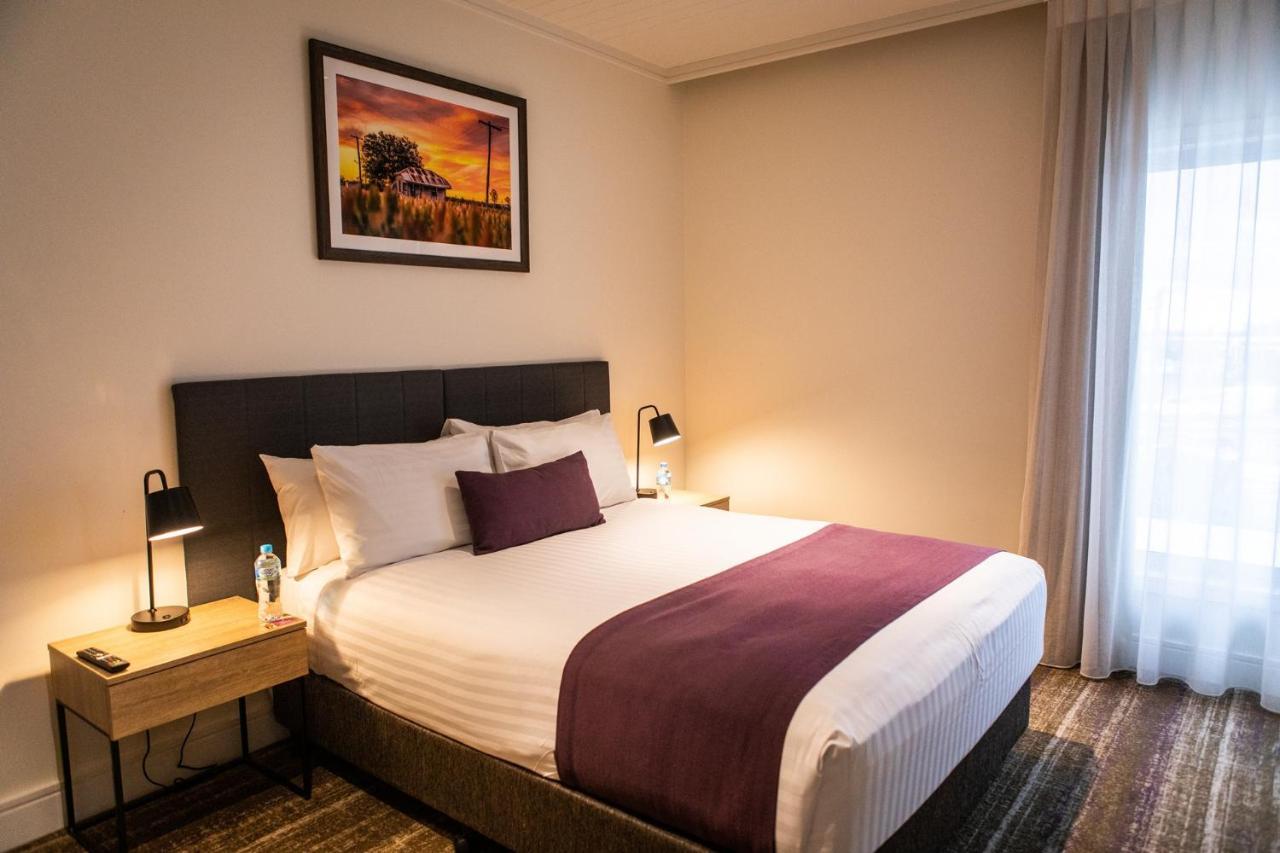 Porter'S Plainland Hotel Zewnętrze zdjęcie