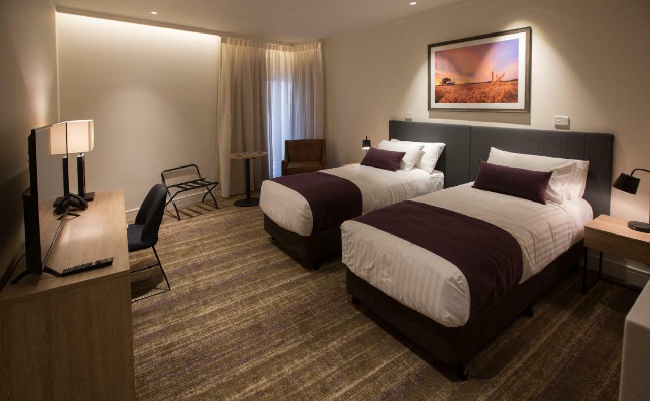 Porter'S Plainland Hotel Zewnętrze zdjęcie
